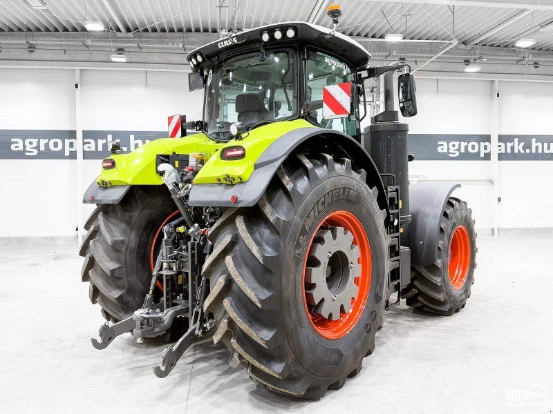 Claas Axion 930