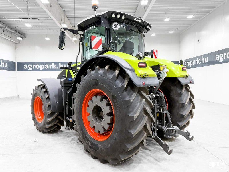 Claas Axion 930