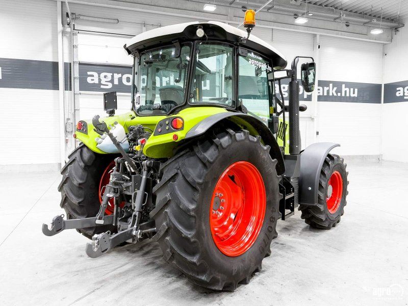 Claas Arion 420