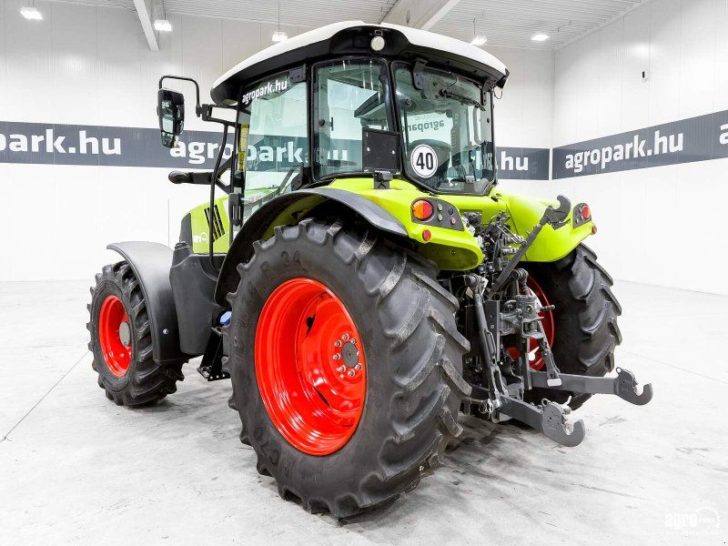 Claas Arion 420