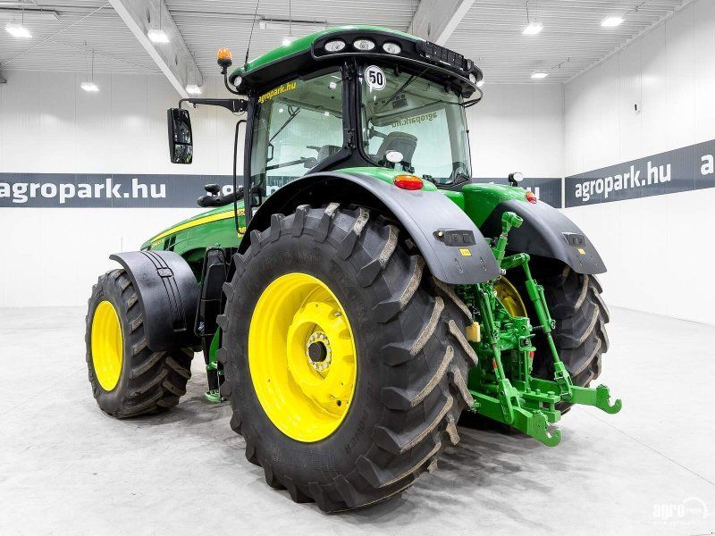 John Deere 8400R e23 Powershift 50 km/h, axle suspension, Active Seat, air