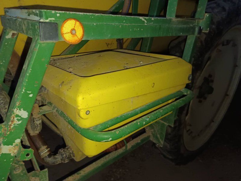 John Deere 624