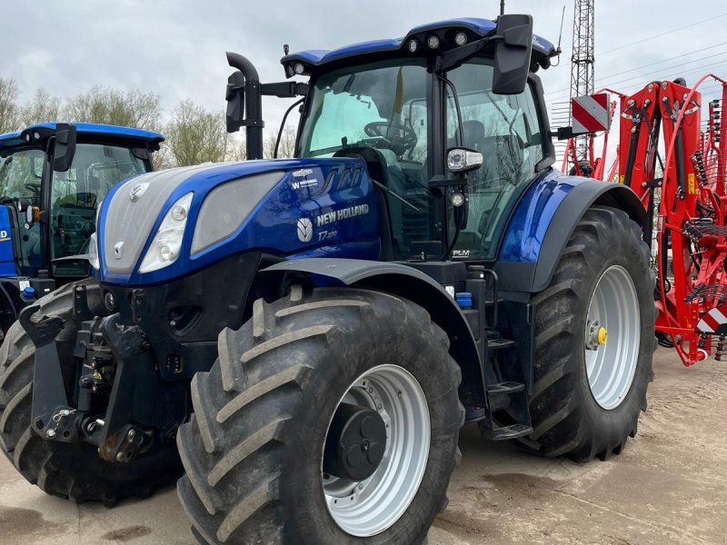 New Holland T 7.270 AC