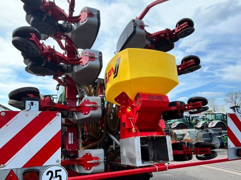 Horsch MAESTRO 8 RC, 8-reiher, Partner 1600 FT Fronttank, APV PS 300