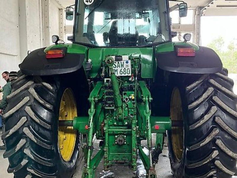 John Deere 7920