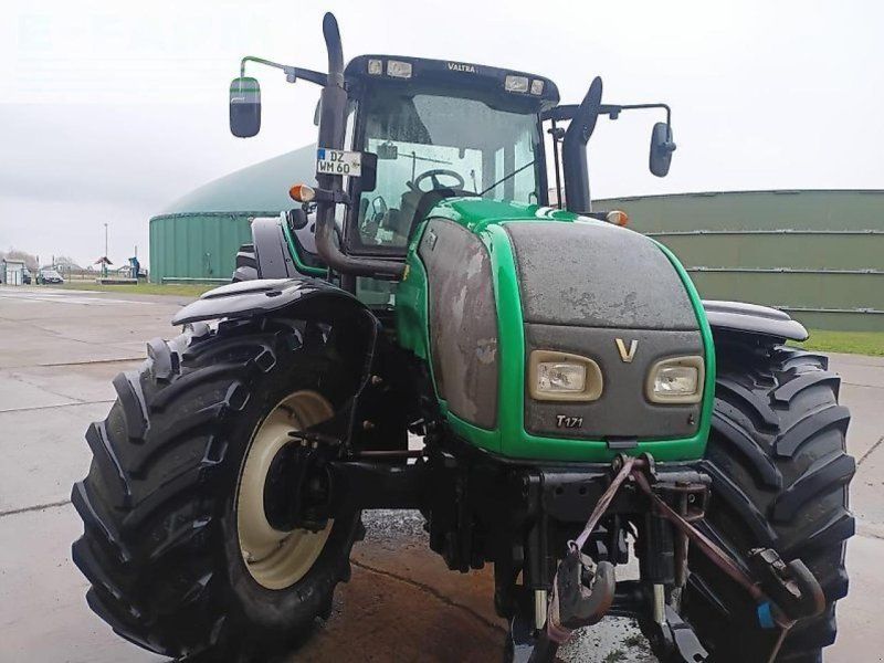 Valtra t171