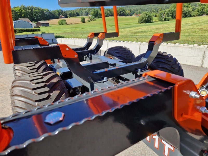 MTM 11T 11to 9,20m Kran Forwarder Rungen Druckluft Rückewagen Dpel