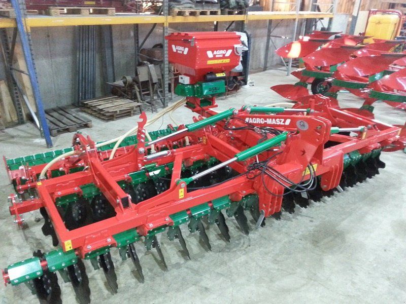 Agro-Masz BT50 H Hydraulische Klappung