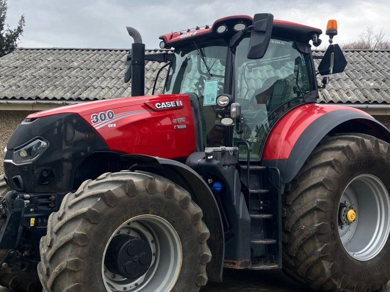 Case IH Optum 300 CVX