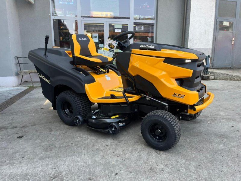 Cub Cadet XT2 QR 106, 2-Zylinder Kawasaki Motor, Fangkorb