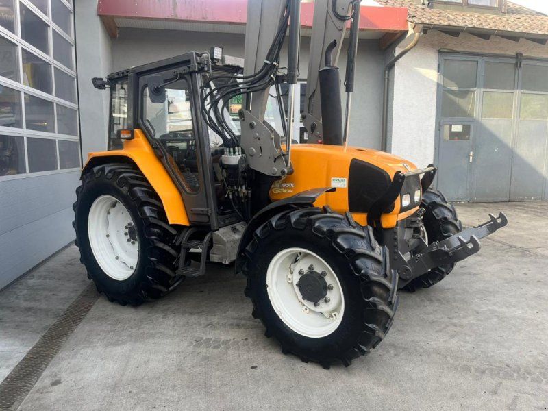 Renault Ceres 95x mit Frontlader, Fronthydraulik, Frontzapfwelle, gepfle