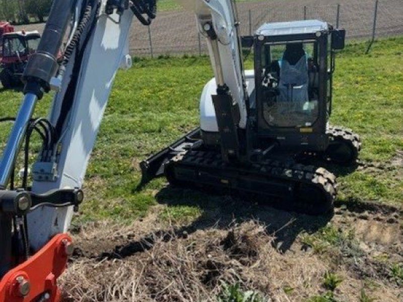 Bobcat E88