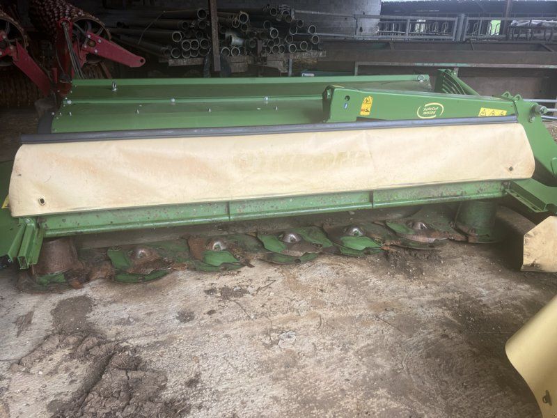 Krone EASY CUT R 320 CV