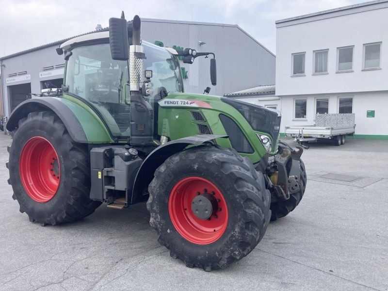 Fendt 724 VARIO S4 PROFI PLUS