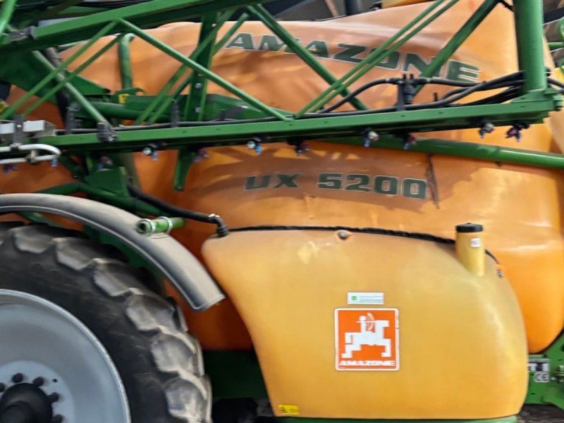 Amazone UX 5200 / 24 meter