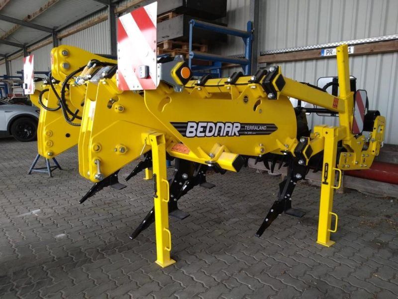 Bednar TERRALAND HM5R