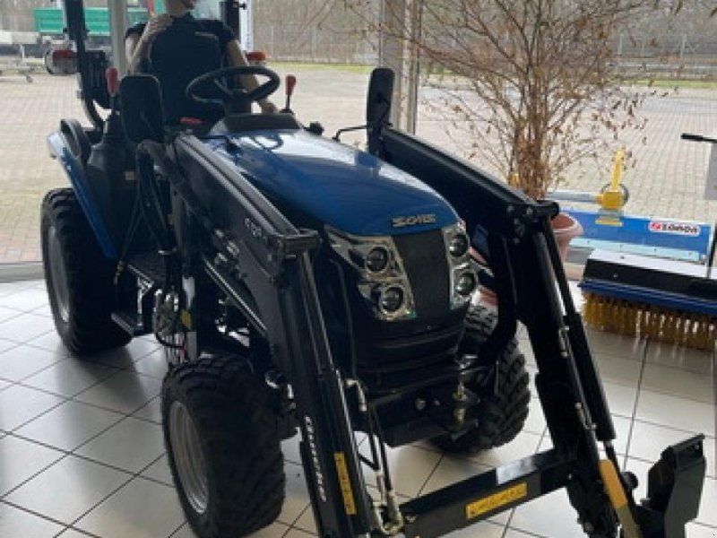 Solis S 26 (9+9)  FRONTLADER