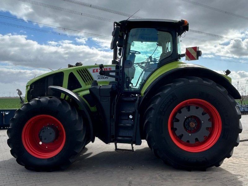Claas Axion 950