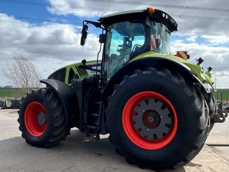 Claas Axion 950