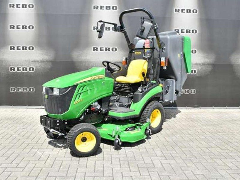 John Deere 1026R TRAKTOR