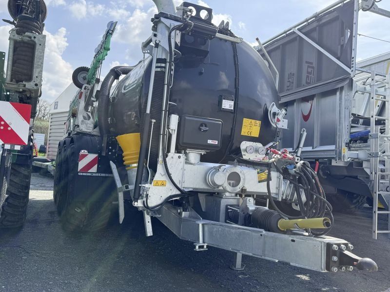 Fliegl PFW 23000 ALPHA LINE TRIDEM