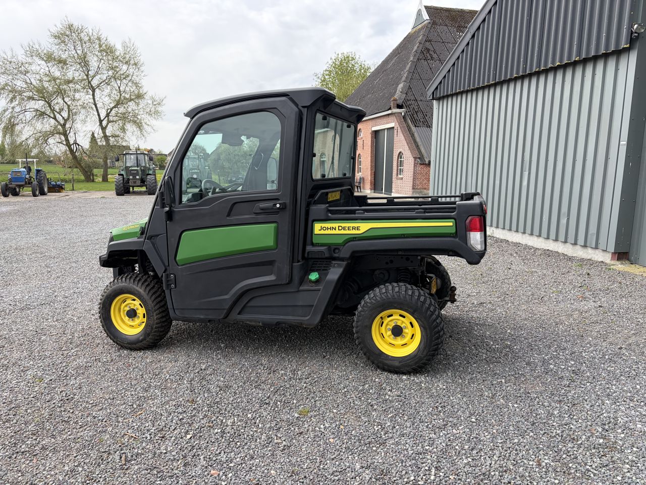 John Deere Gator XUV865m met kenteken 1074 uur
