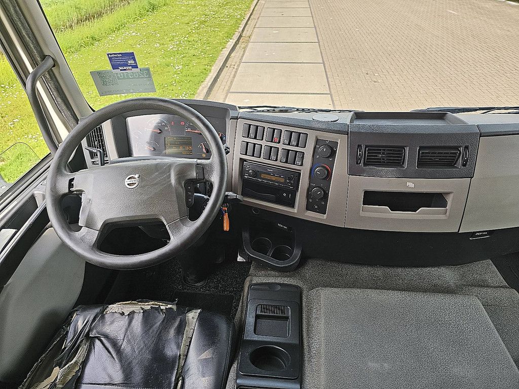 VOLVO FE 280.18 19.5t lift box: 5.52