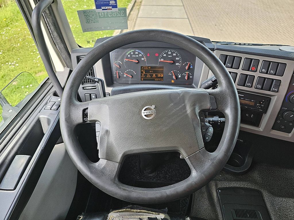 VOLVO FE 280.18 19.5t lift box: 5.52