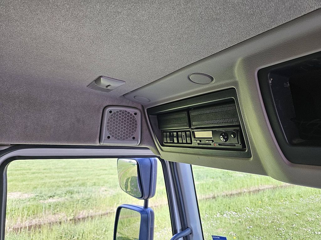 RENAULT D 240 hiab 158es4,16 ton