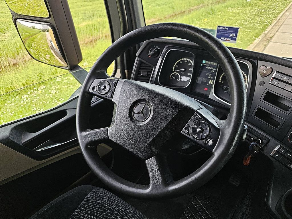 MERCEDES-BENZ ACTROS 1843