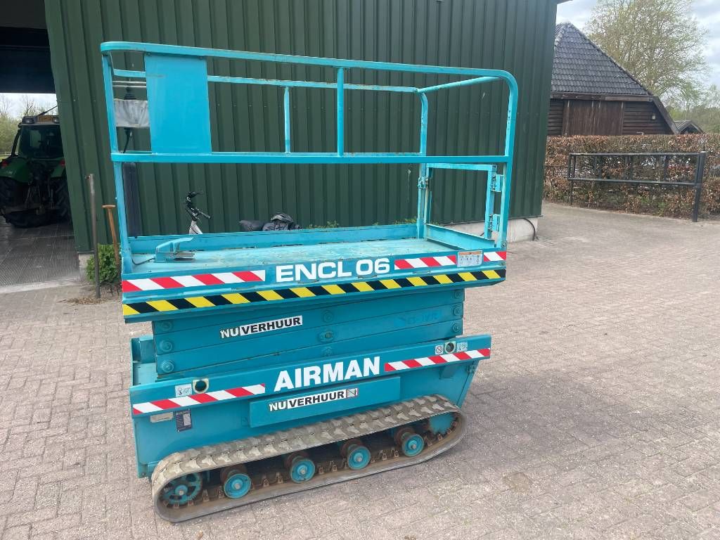 Airman Aichi ENCL06 elektrische rups hoogwerker 8mtr