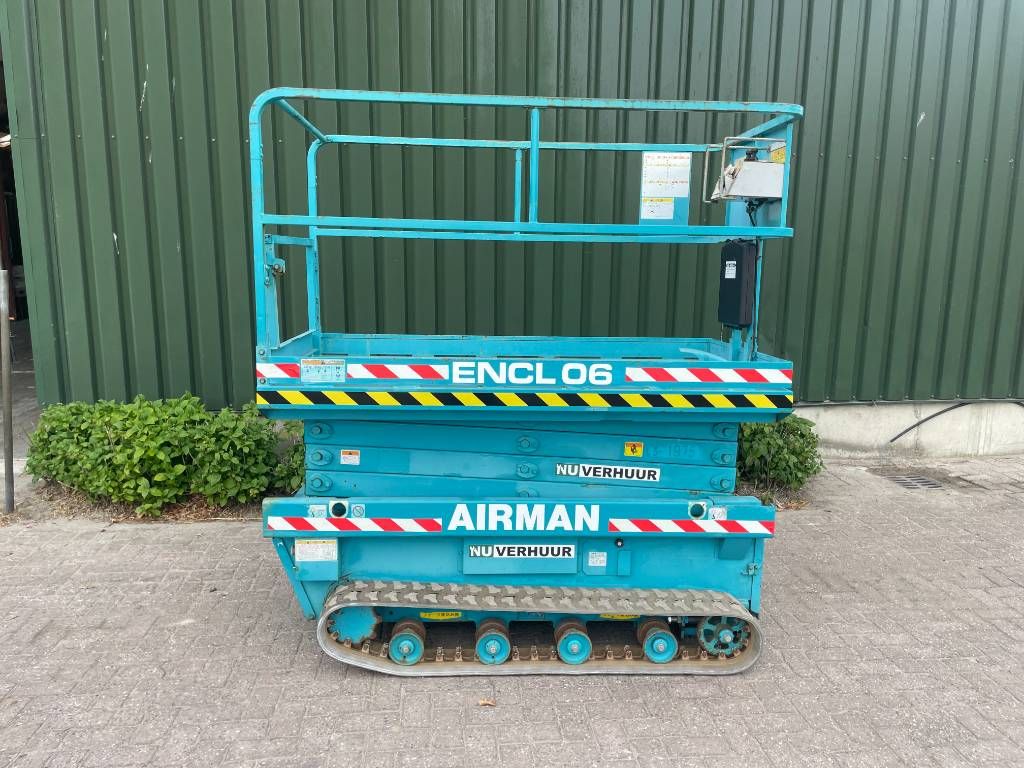 Airman Aichi ENCL06 elektrische rups hoogwerker 8mtr