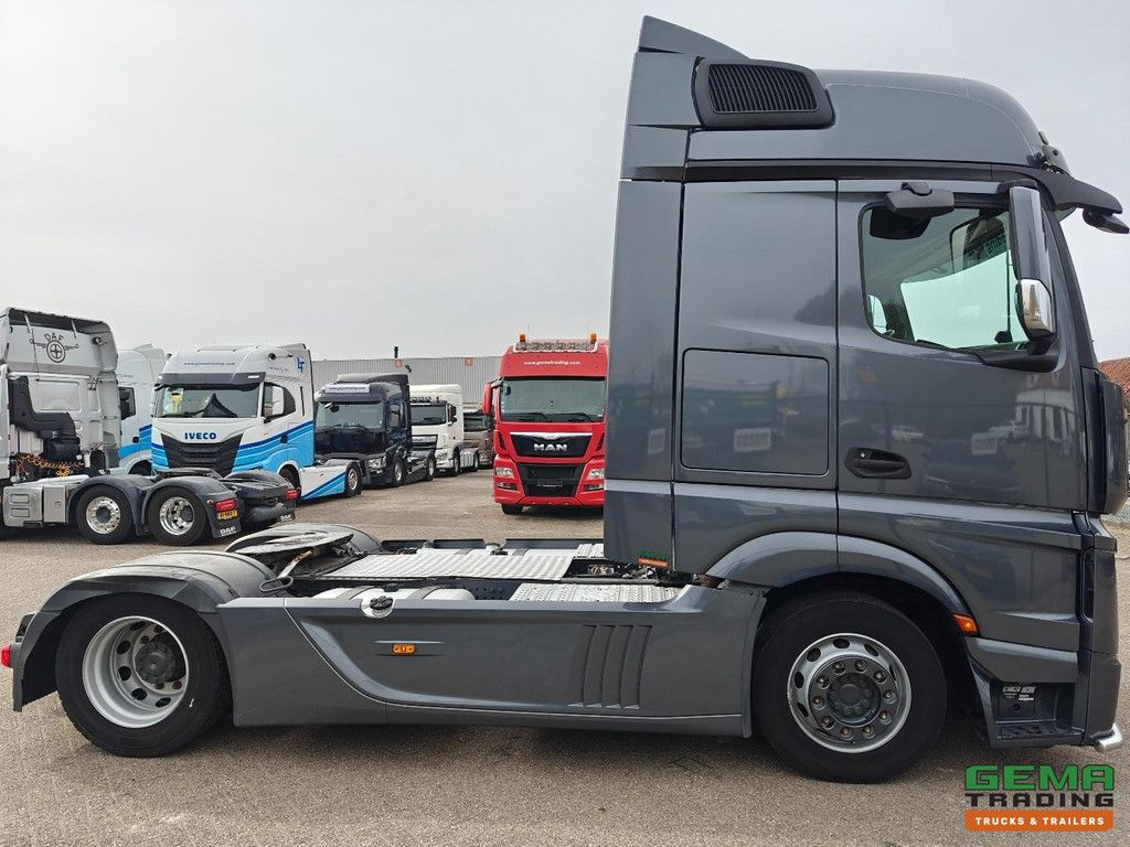 Mercedes-Benz Actros 1848 4x2 Bigspace Euro5 - MEGA - Towing hitch - Double Tanks - 08/2026 MOT