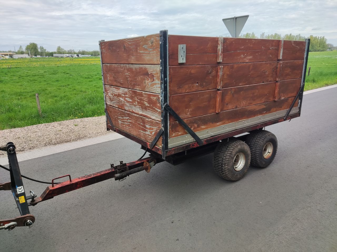 RENAULT tractor (type 421, 42 pk) met mini kipper