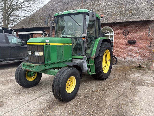 John deere 6110