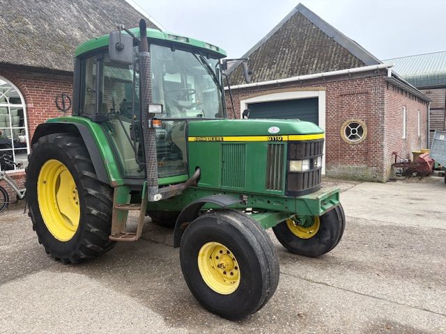 John deere 6110