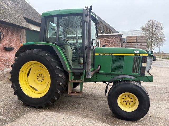 John deere 6110