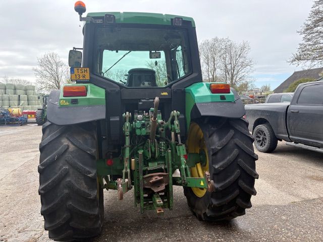 John deere 6110