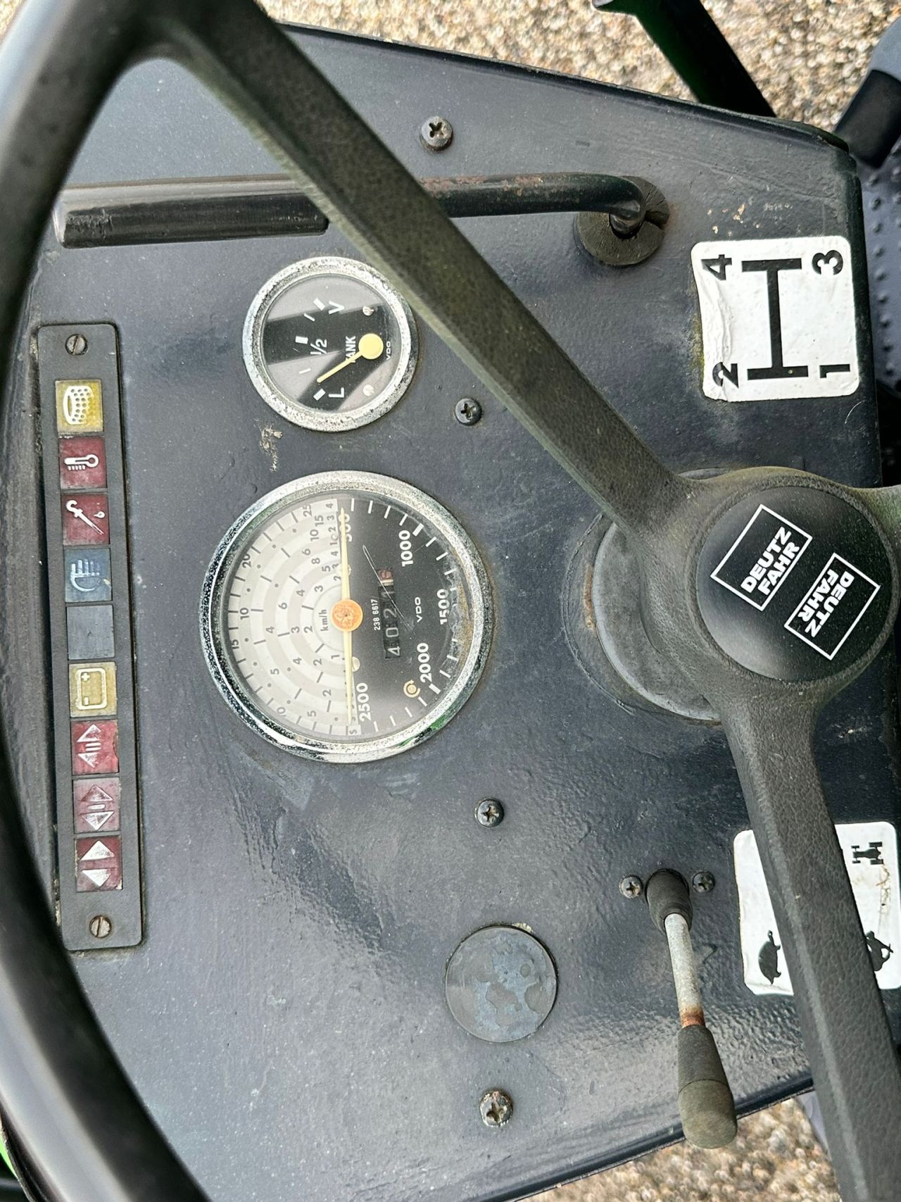 TE KOOP: zeer nette DEUTZ 5206