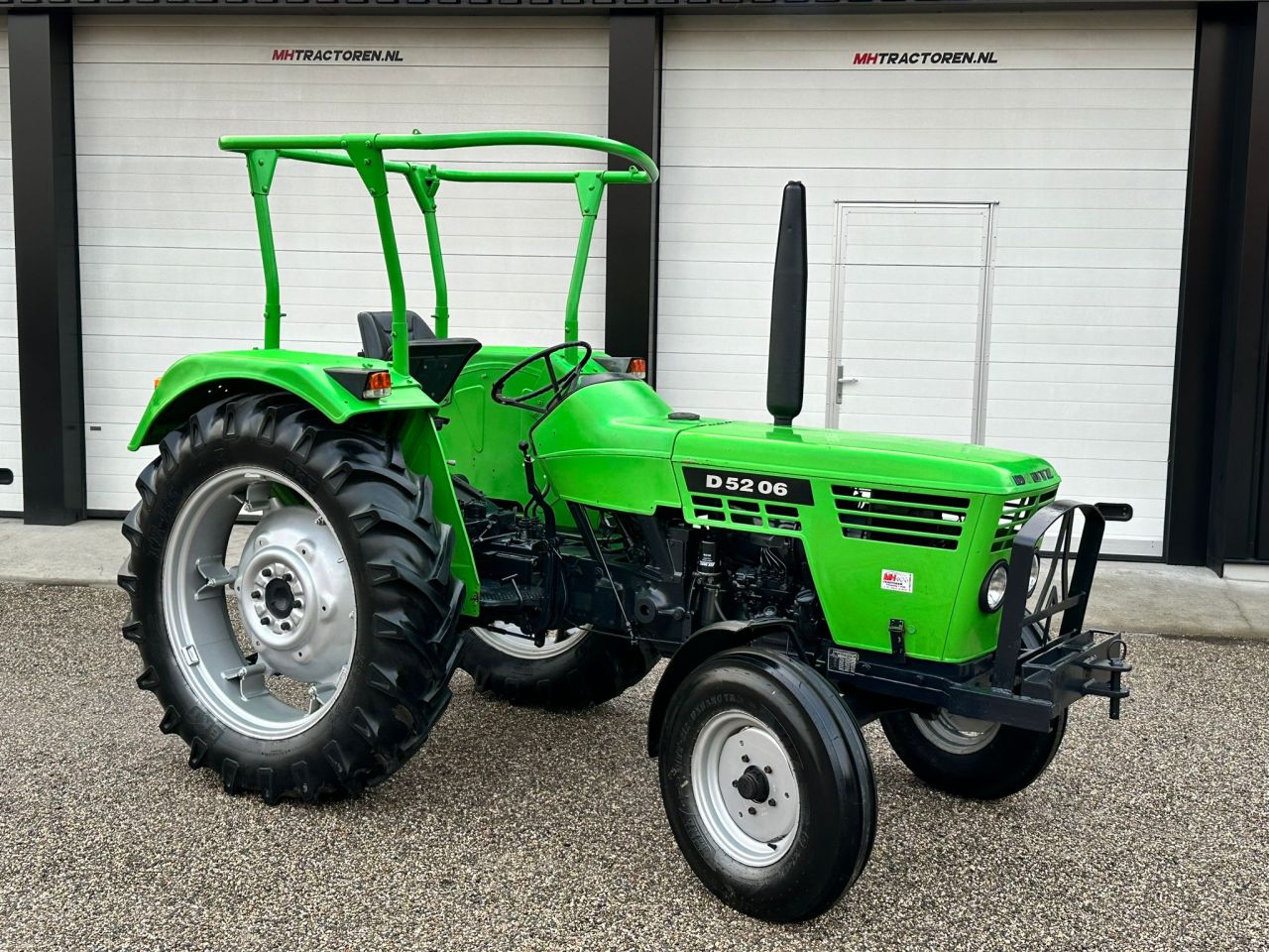 TE KOOP: zeer nette DEUTZ 5206