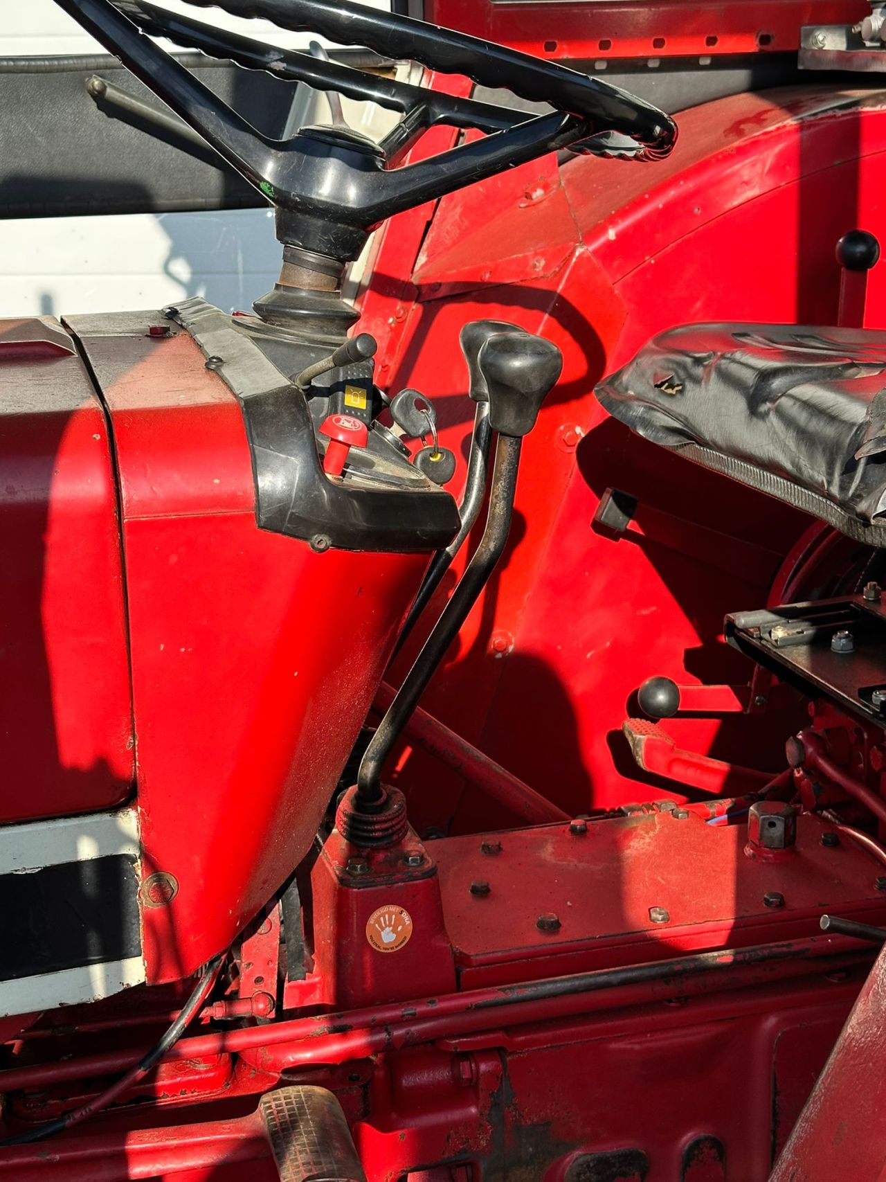 TE KOOP: zeer nette INTERNATIONAL 633