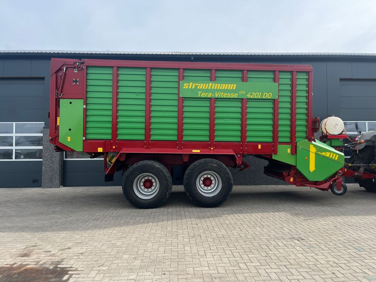 Strautmann. Tera Vitesse 4201