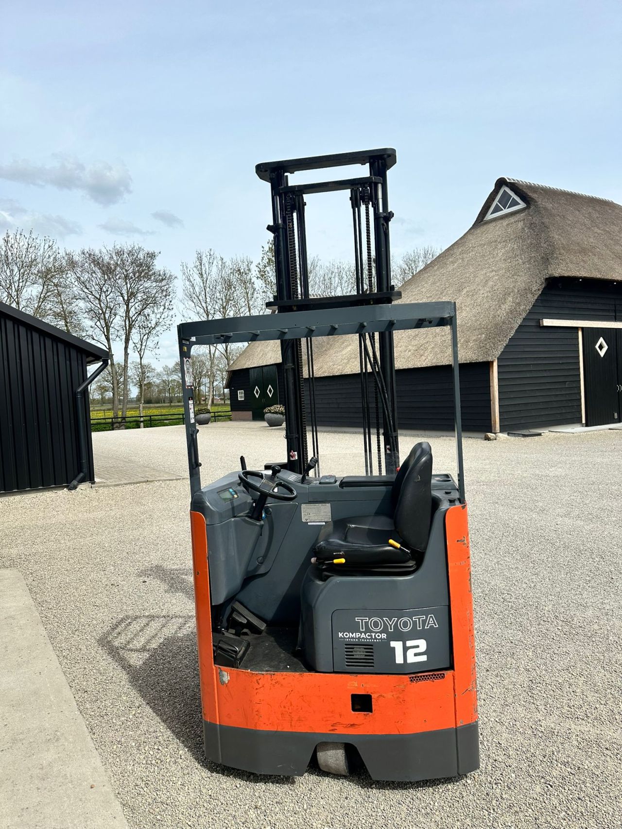 TE KOOP: zeer nette TOYOTA KOMPACTOR 12 heftruck