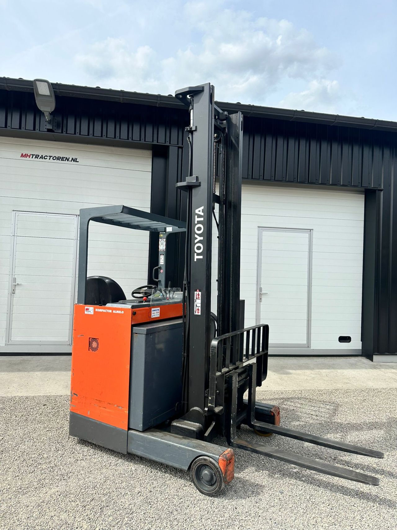 TE KOOP: zeer nette TOYOTA KOMPACTOR 12 heftruck