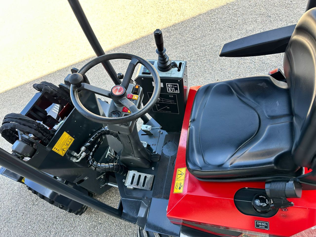 TE KOOP: zeer nette NORCAN 755 shovel