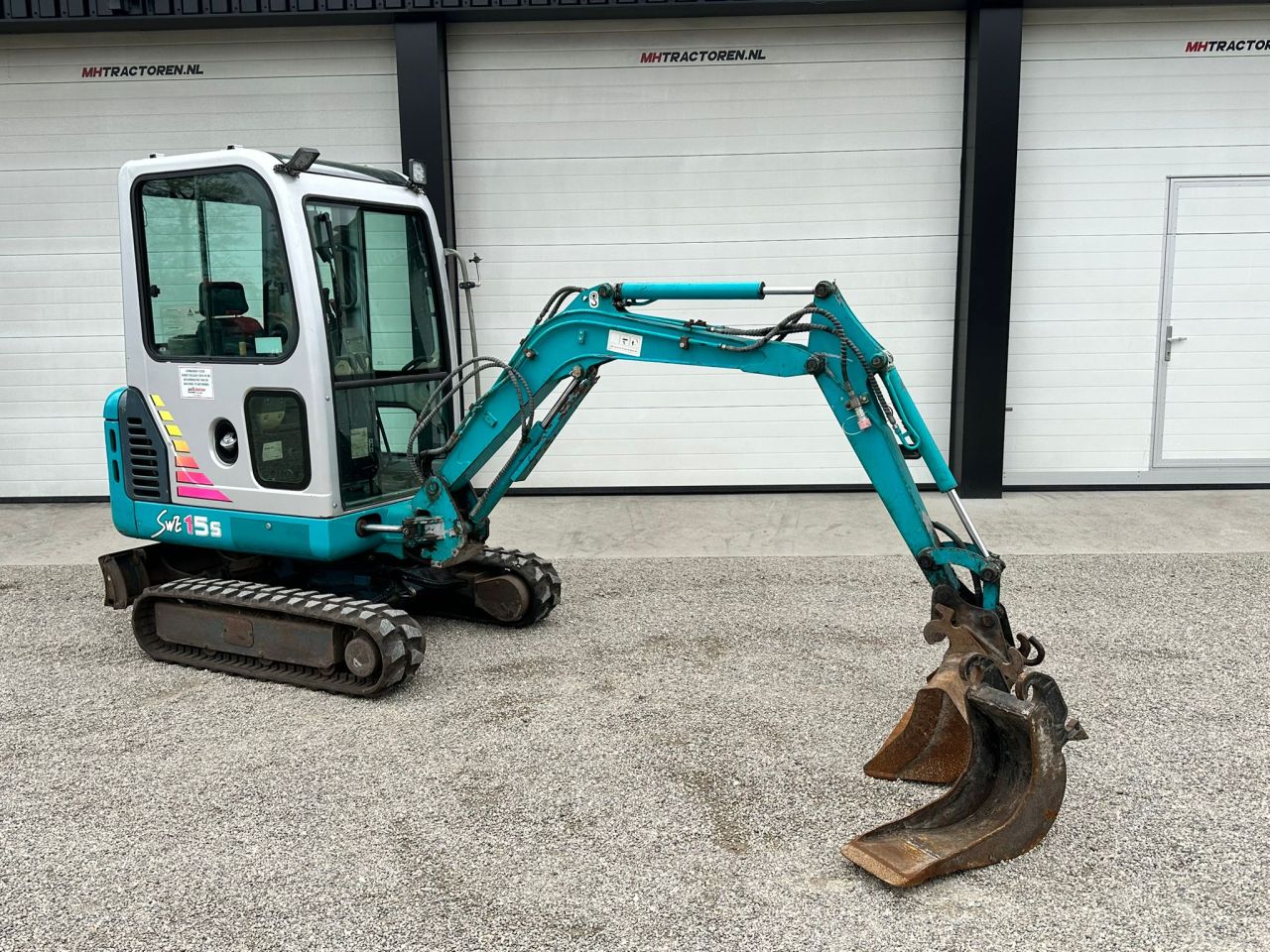 TE KOOP: zeer nette SUNWARD 15B mini kraan