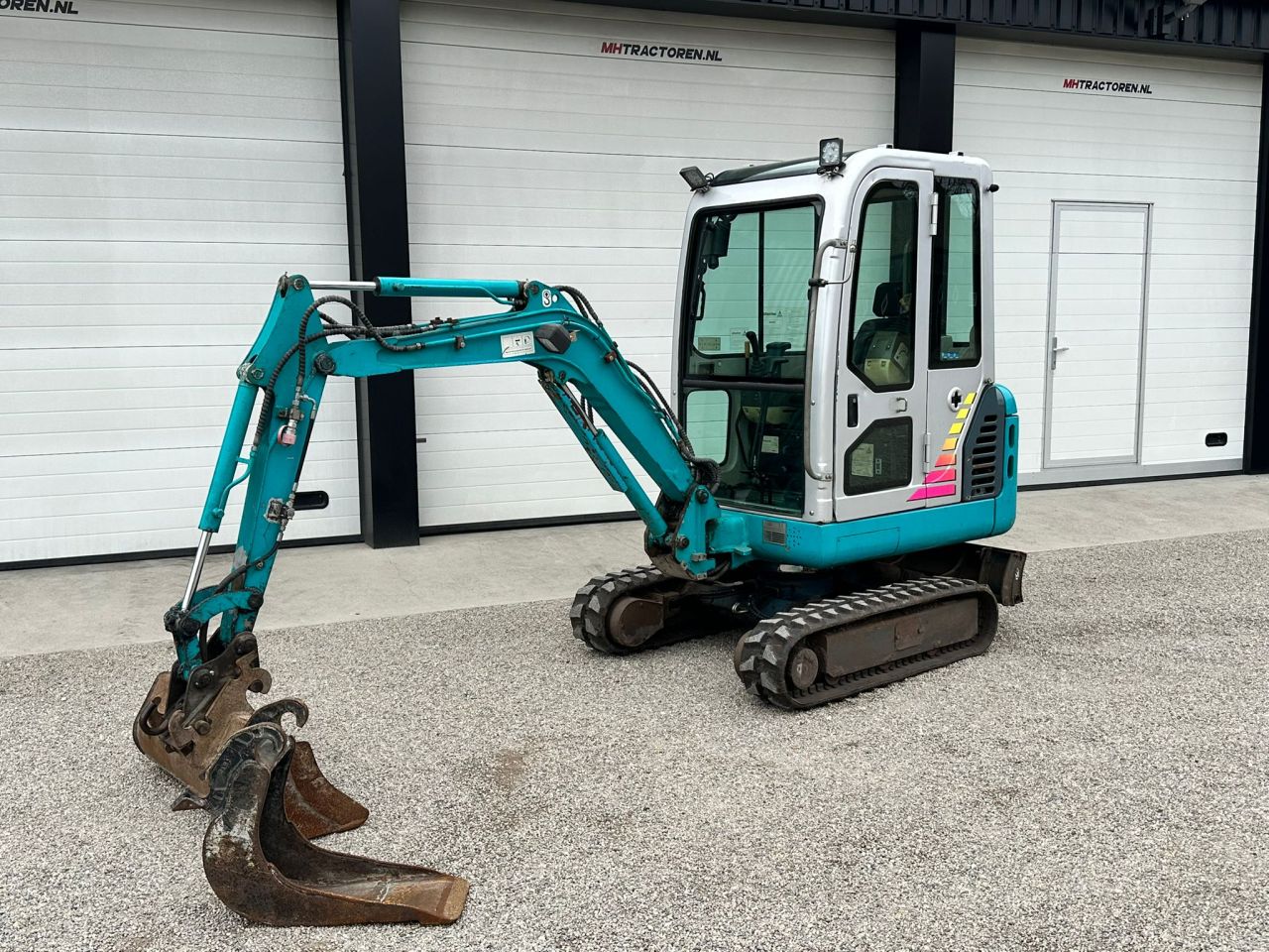 TE KOOP: zeer nette SUNWARD 15B mini kraan