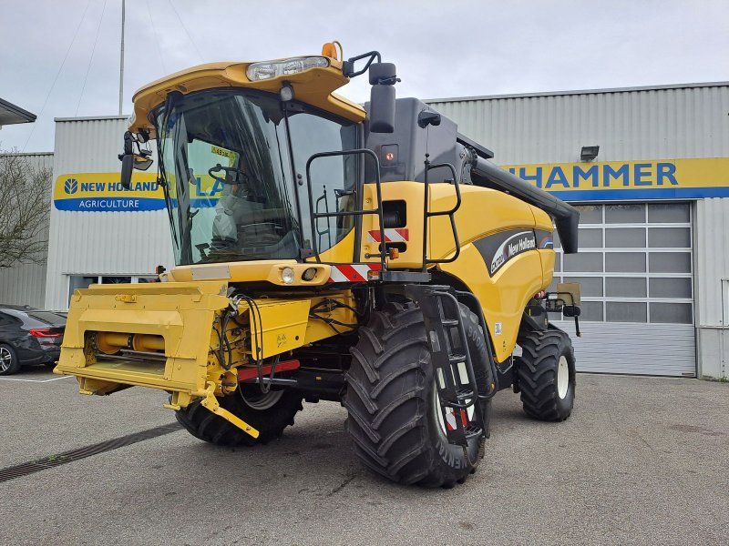 New Holland CX720