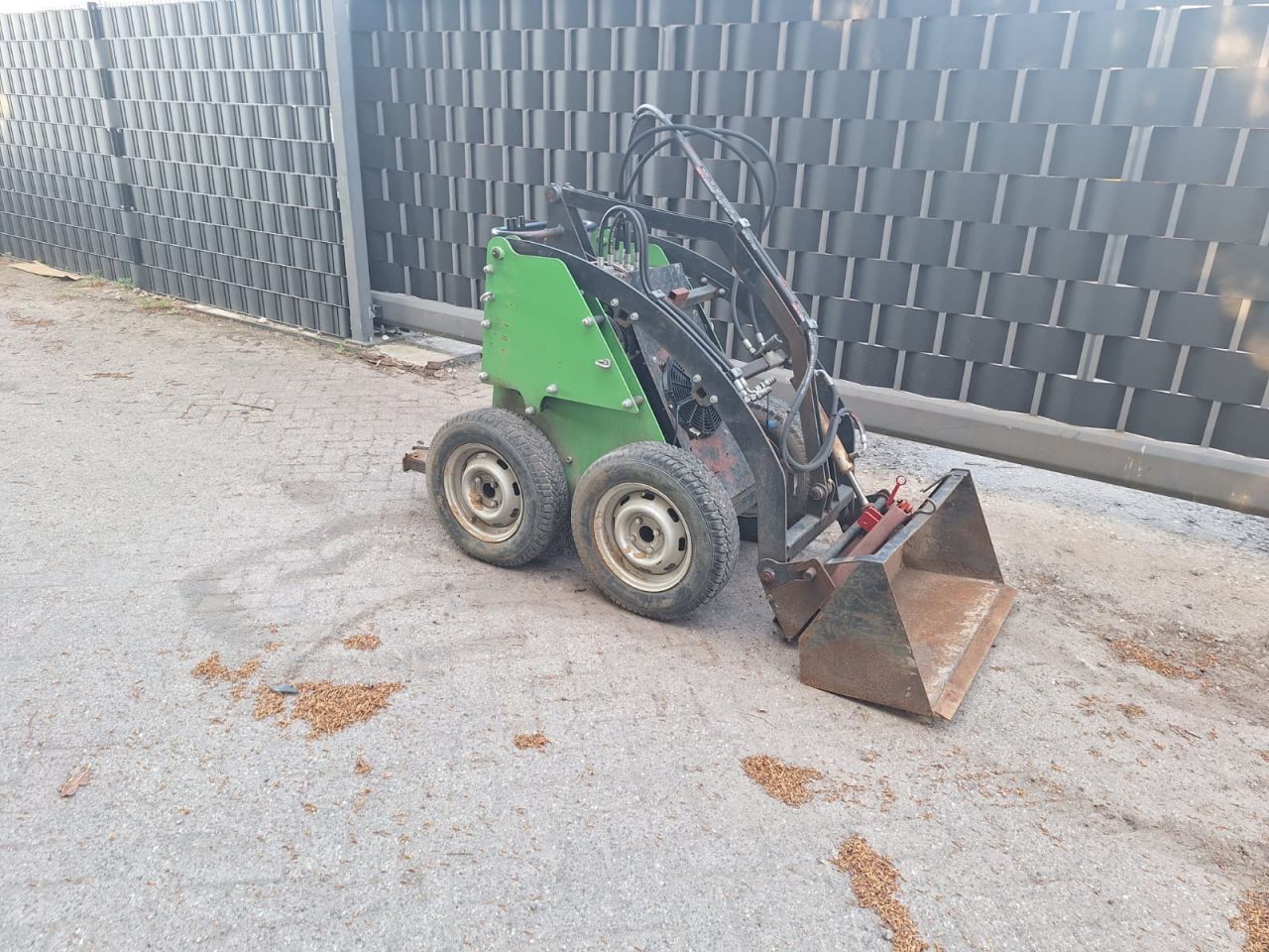 Skidster sherpa shovel kubota schaffer multione weidemann