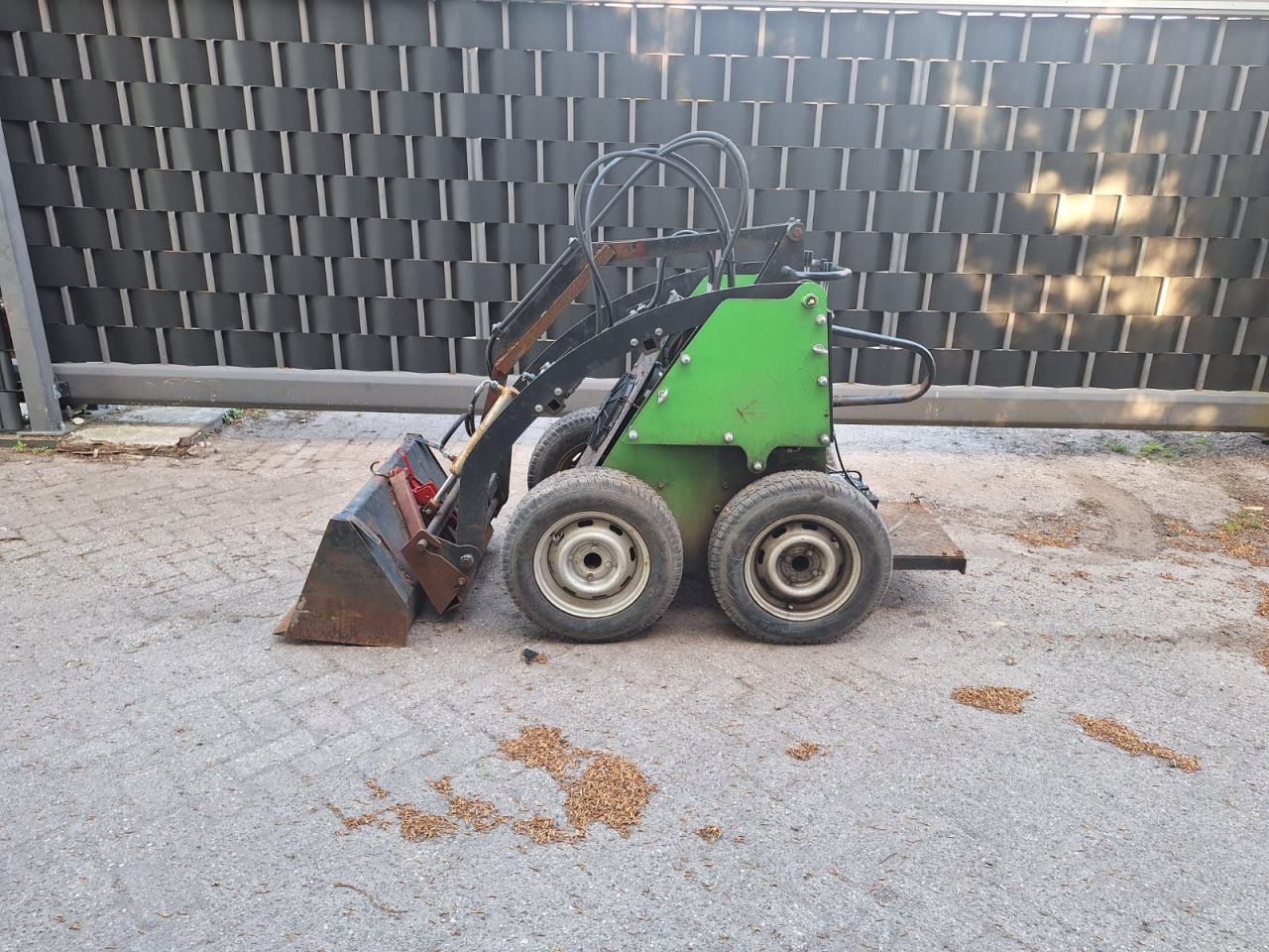 Skidster sherpa shovel kubota schaffer multione weidemann